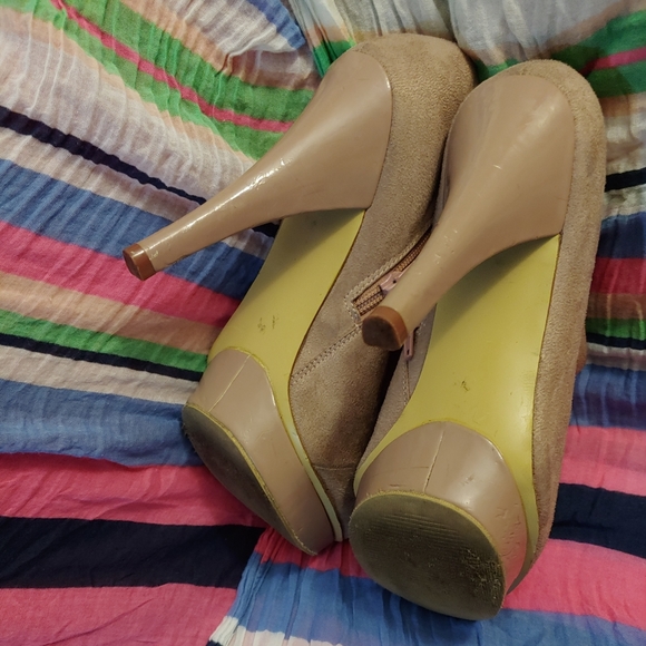 Olsenboye ankle boot platform heels in blush pink - Picture 9 of 9